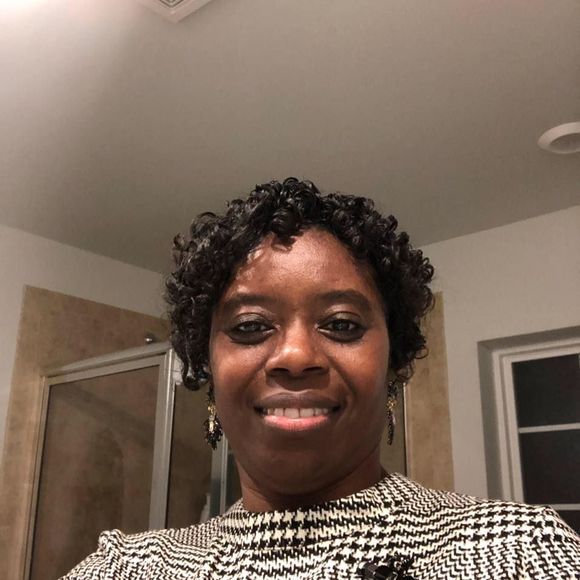 Meet your Posher, Dedra - Picture 1 of 1